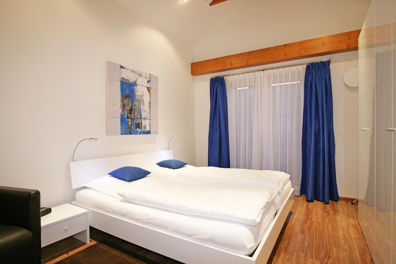 Ferienwohnung Am Kurpark -Wohnung 3,150Qm- Mit Lift การ์มิช-พาร์เทนเคียร์เชน ภายนอก รูปภาพ